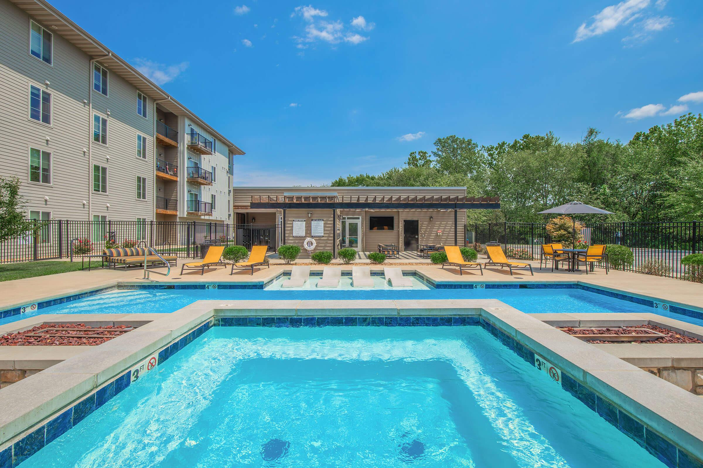 Trails Bend | 2621 S Jefferson Ave, Springfield, MO 65807